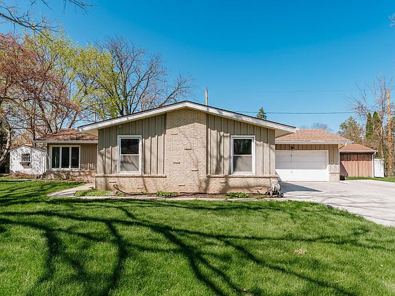 2nd image of 9814 W Green Tree ROAD