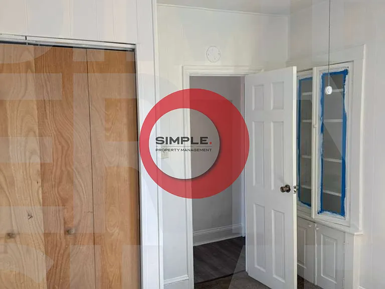 111 S 6th St — Photo 6
