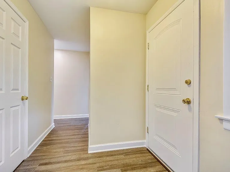 128 Greenmeadow Dr — Photo 13