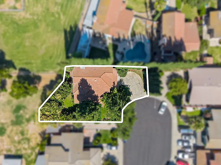 2101 Finley Ct — Photo 41