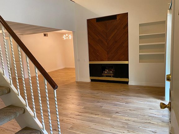 3rd image of 31555 Lindero Canyon Rd Unit 7