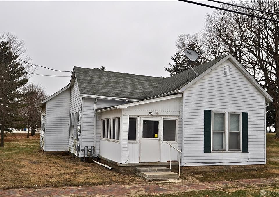 1st image of 315 E Washington St