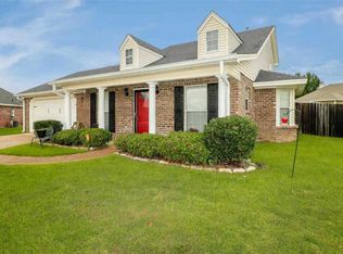 104 Oak Grove Ct, Pearl, MS 39208