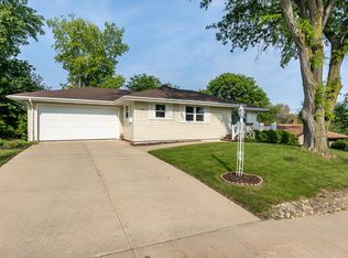 620 Lorimer St, Dubuque, IA 52003