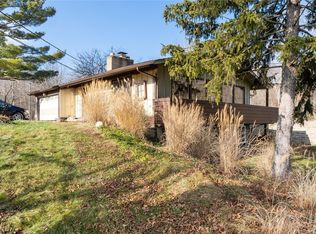 2074 McMackin Rd, Madison, OH 44057