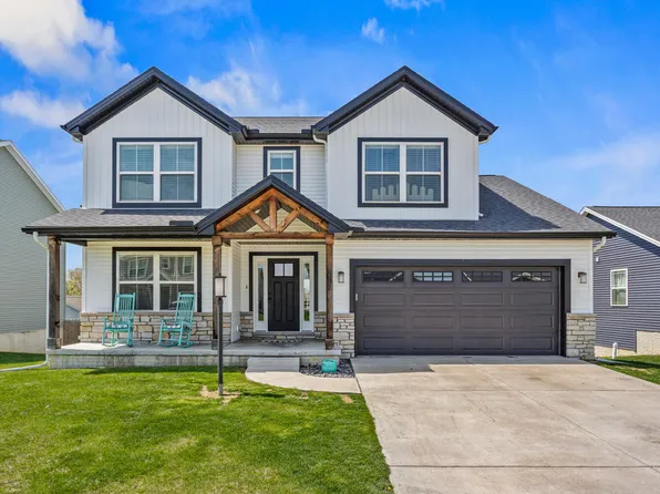 807 Cole Ln, Mahomet, IL 61853