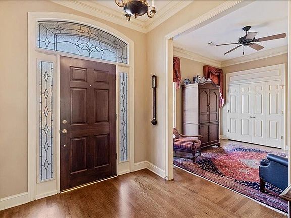 3rd image of 7999 Willow Brook Rd