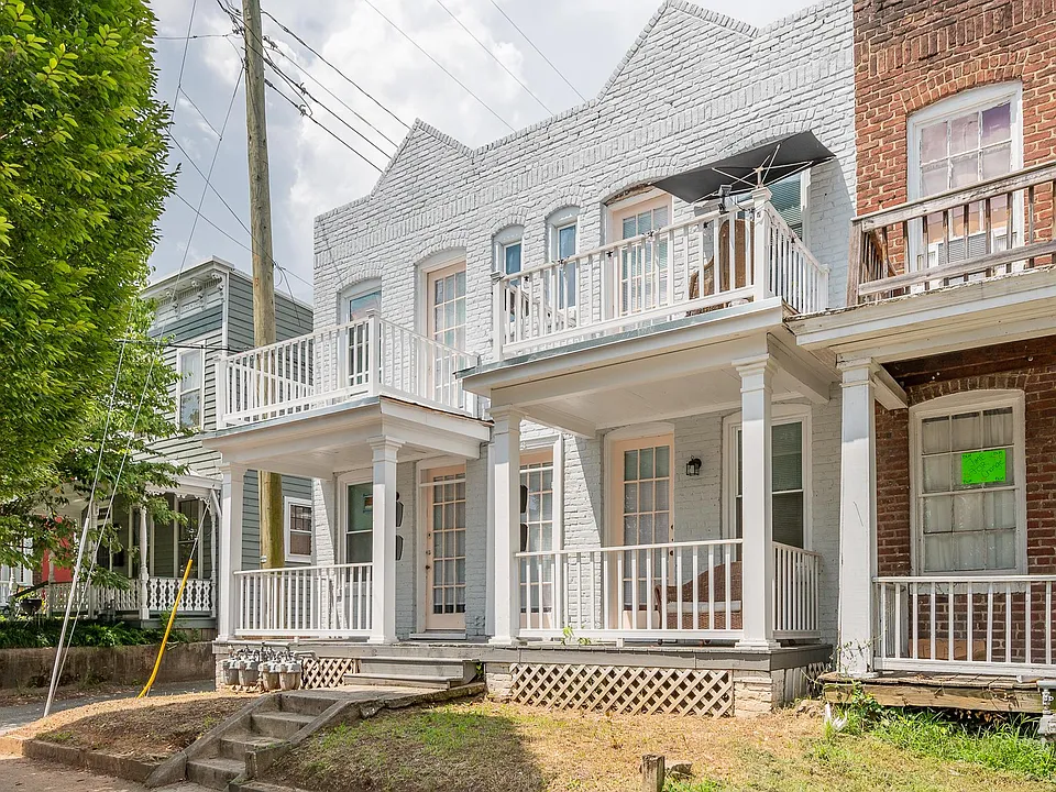 6 S Auburn Ave