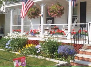 75 Ledgelawn Ave, Bar Harbor, ME 04609