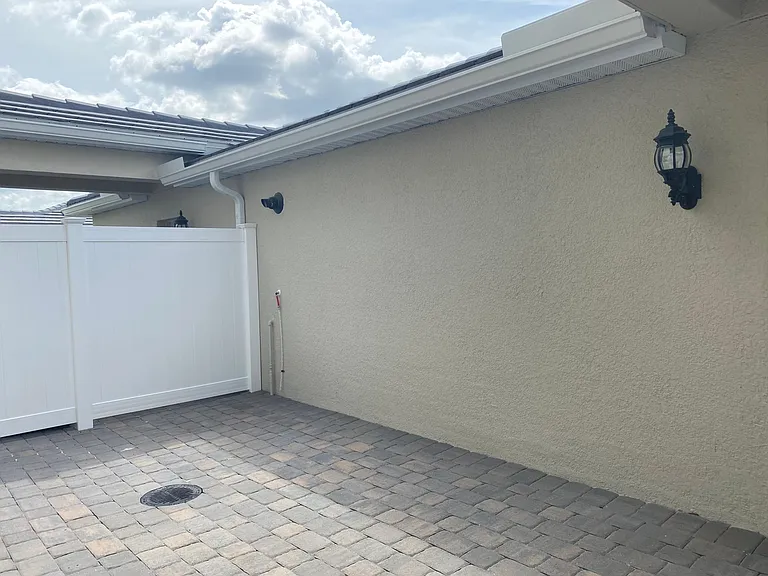 11924 Pebble Dr — Photo 6