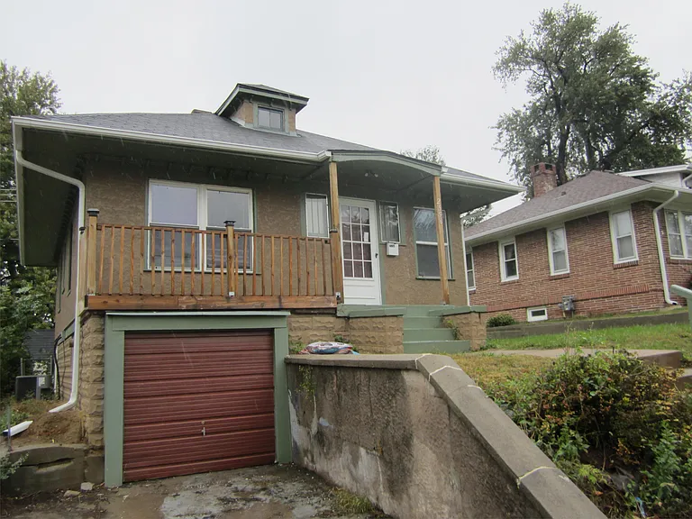 2556 Vane St — Photo 9