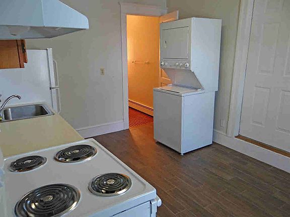 2nd image of 3302 Franklin Ave