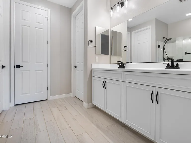 24194 W Whyman Ave — Photo 38