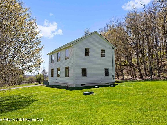 5th image of 150 Sawchuck Road