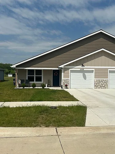 4654 Pierce Dr Photo 1