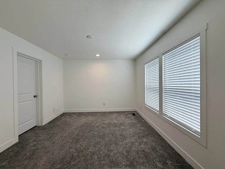 2060 N Center St #430 — Photo 9