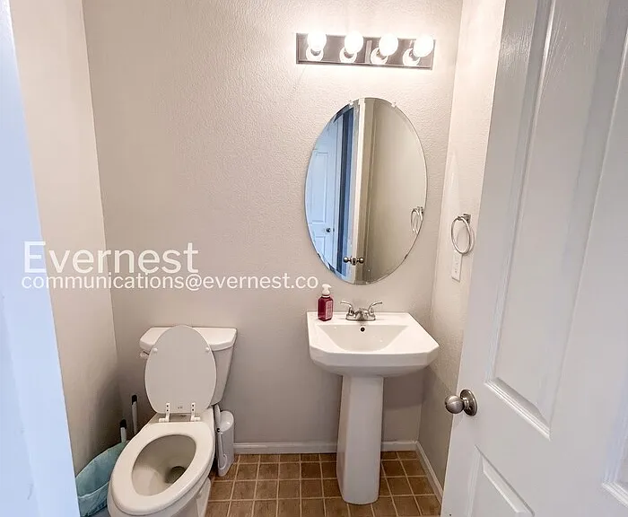 2560 Gobi Dr — Photo 18