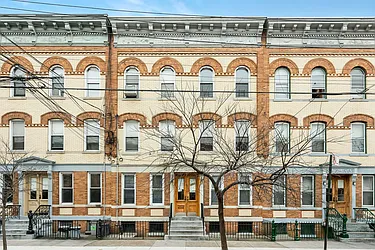 1824 Madison Street #1 image 1 of 10