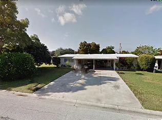605 King St #A, Nokomis, FL 34275