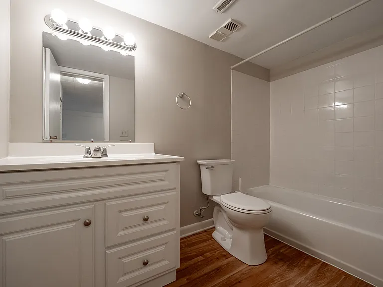 2527 Milligan Way — Photo 8