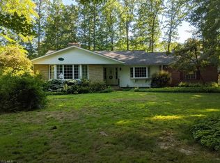 6974 Gates Rd, Gates Mills, OH 44040