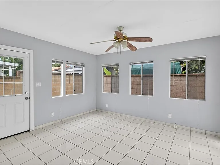 13808 S Catalina Ave — Photo 15