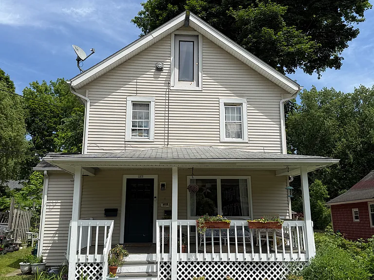 127 S Pearl St #1 — Photo 1