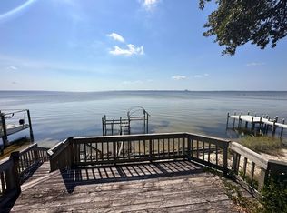 11 Country Club Rd, Shalimar, FL 32579