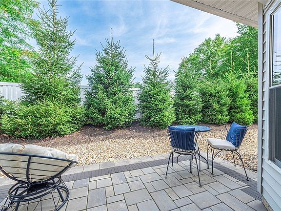 4th image of 32040 Tuscan Ln