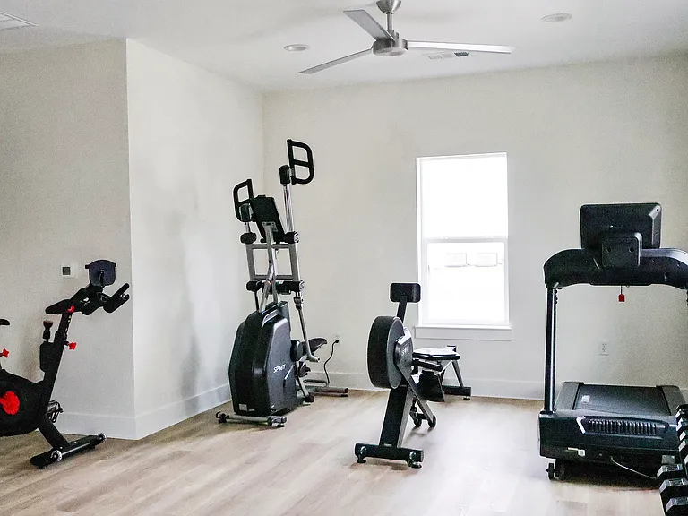 The Current Apartments — Photo 9