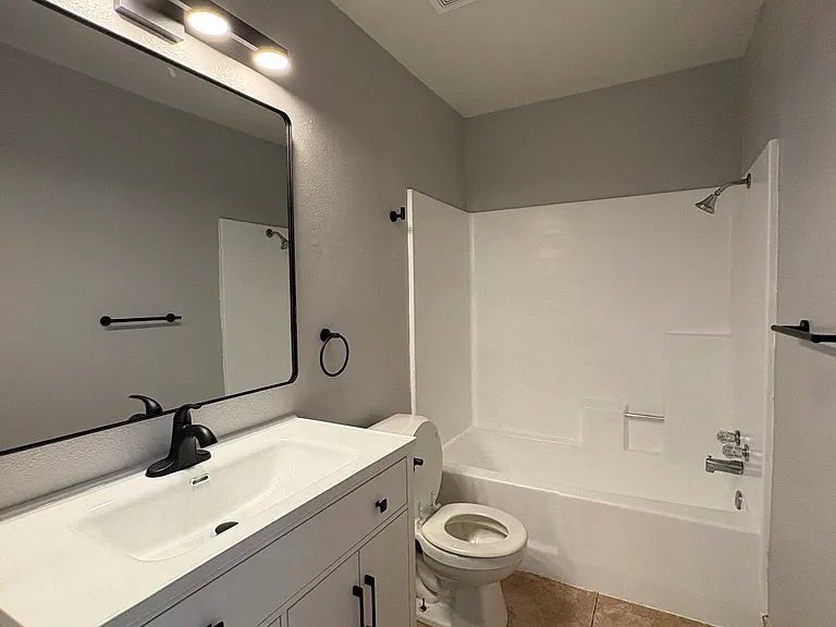 608 C Quiroz St — Photo 21