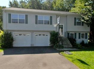 75 Edgemoor Rd, Bridgeport, CT 06606