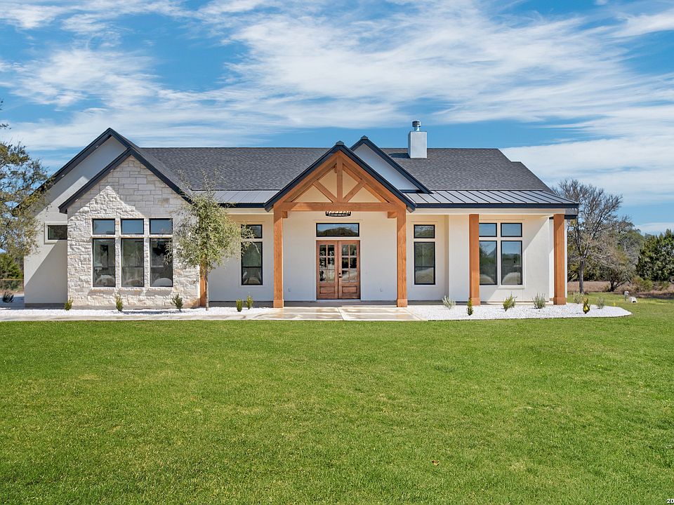 1st image of 701 Highland Meadows
