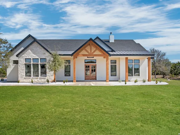 701 Highland Meadows, Bandera, TX 78003