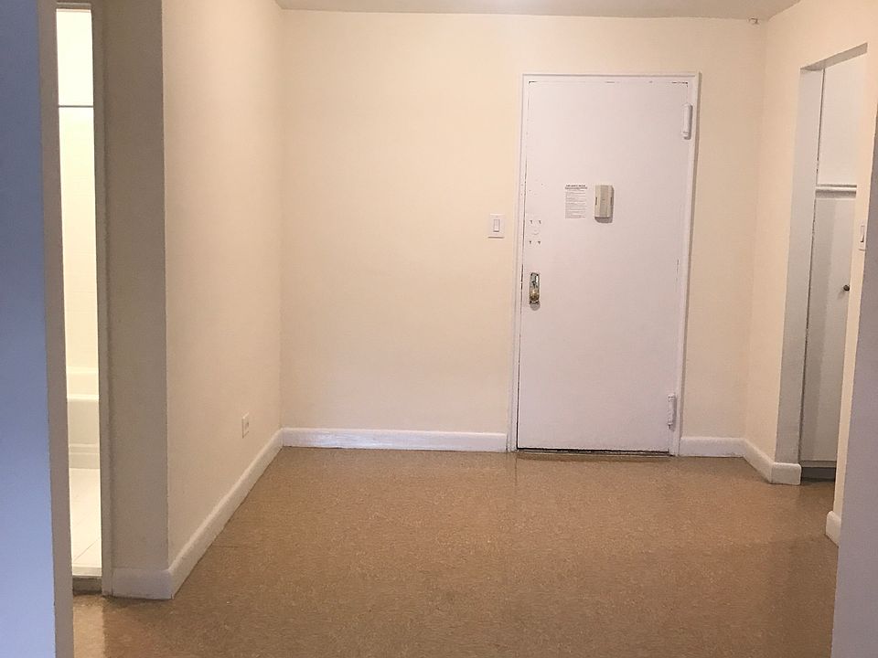 1st image of 13720 45th Ave APT 4E