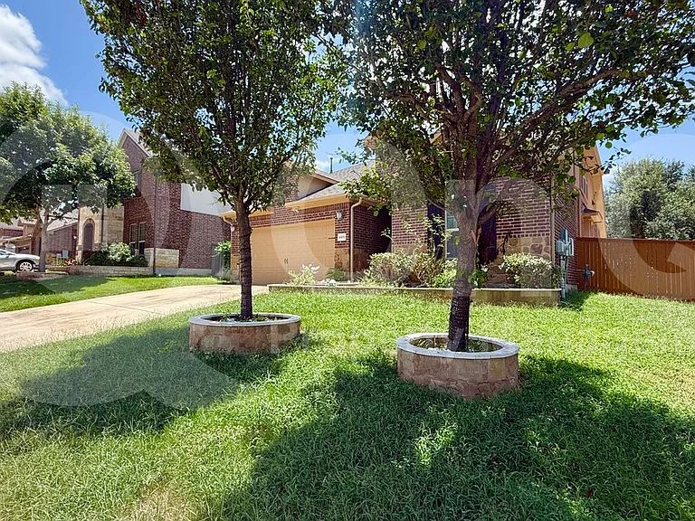 4400 Trinity Woods St — Photo 3