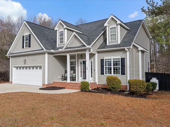 105 Willow Ridge Dr, Louisburg, NC 27549
