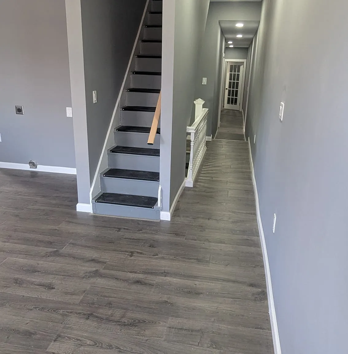 329 Sunbury St — Photo 2