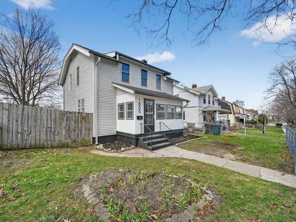 1805 S Douglas St, South Bend, IN 46613