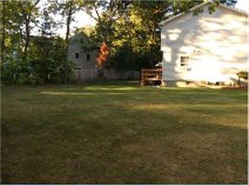 2nd image of 11 Northwoods Cir