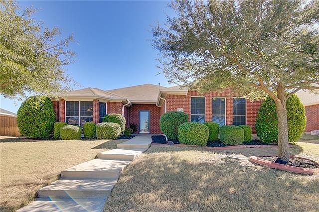 1st image of 2331 Fieldcrest Dr