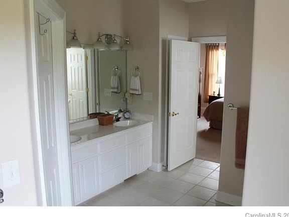 5th image of 3443 Cambridge Pl