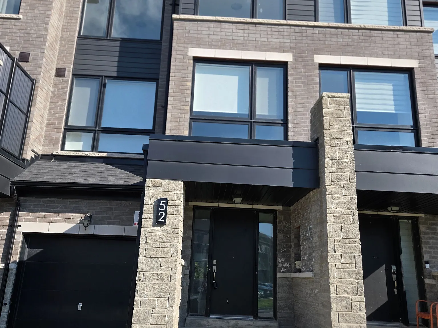 4 bed, $2,695 — Photo 1