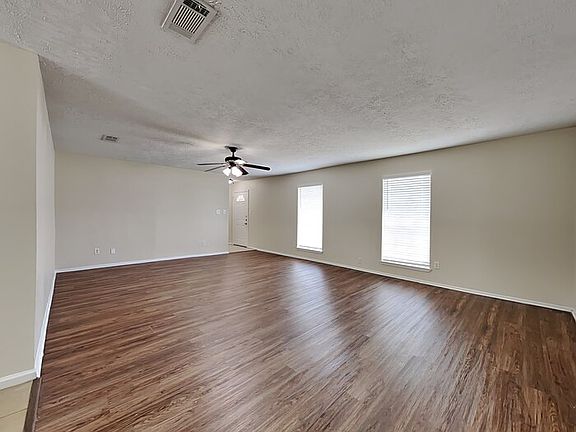 5th image of 14114 Fleur De Lis Blvd