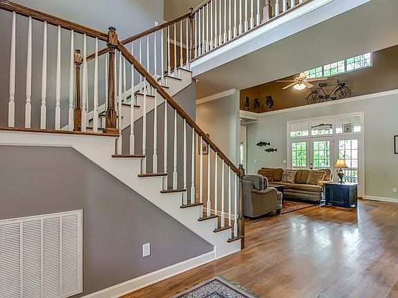 5th image of 4010 Danes Dr
