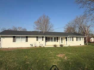 925 Southgate Dr, Cookeville, TN 38501