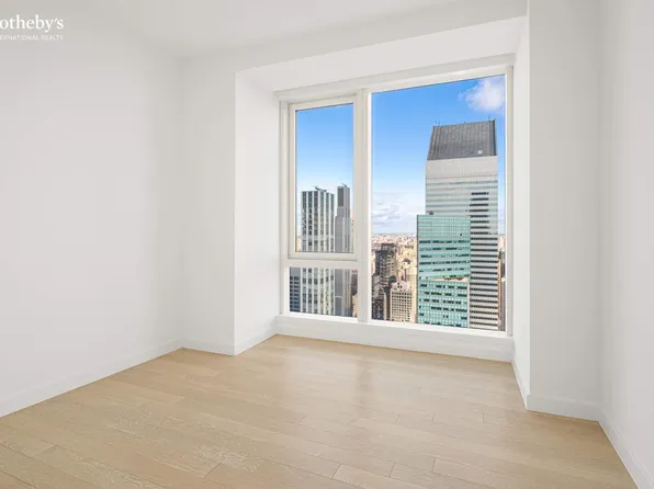 138 East 50th Street image 35 of 50