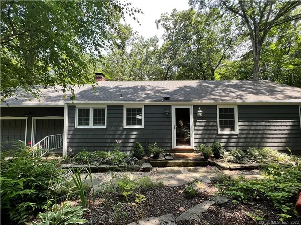20 Rockhouse Road, Wilton, CT 06897