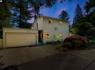 9268 SW Brier Pl, Portland, OR 97219