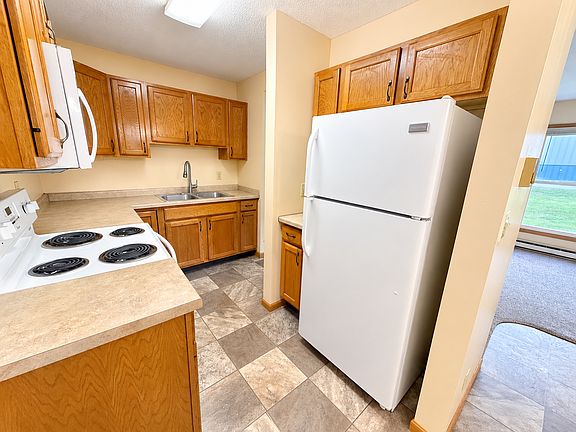 5th image of 812 Canyon Ave #3